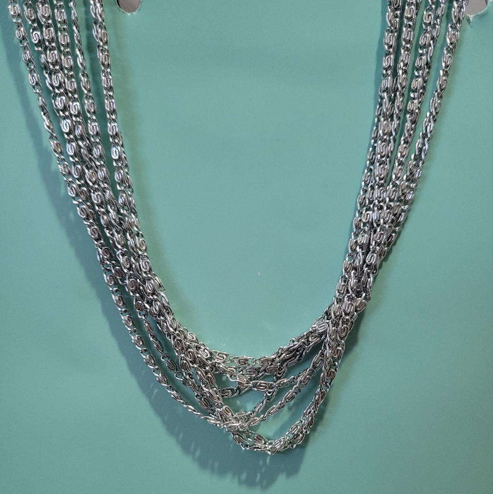 Multistrand silver chain chocker necklace